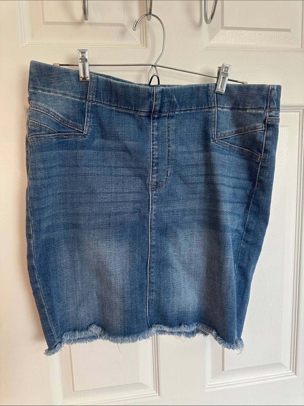 Denim Frayed-Hem skirt  Liverpool